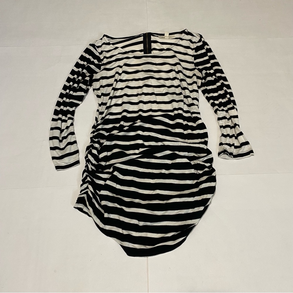 ❤️ Jessica Simpson Black and White Striped Long Sleeve Maternity Top